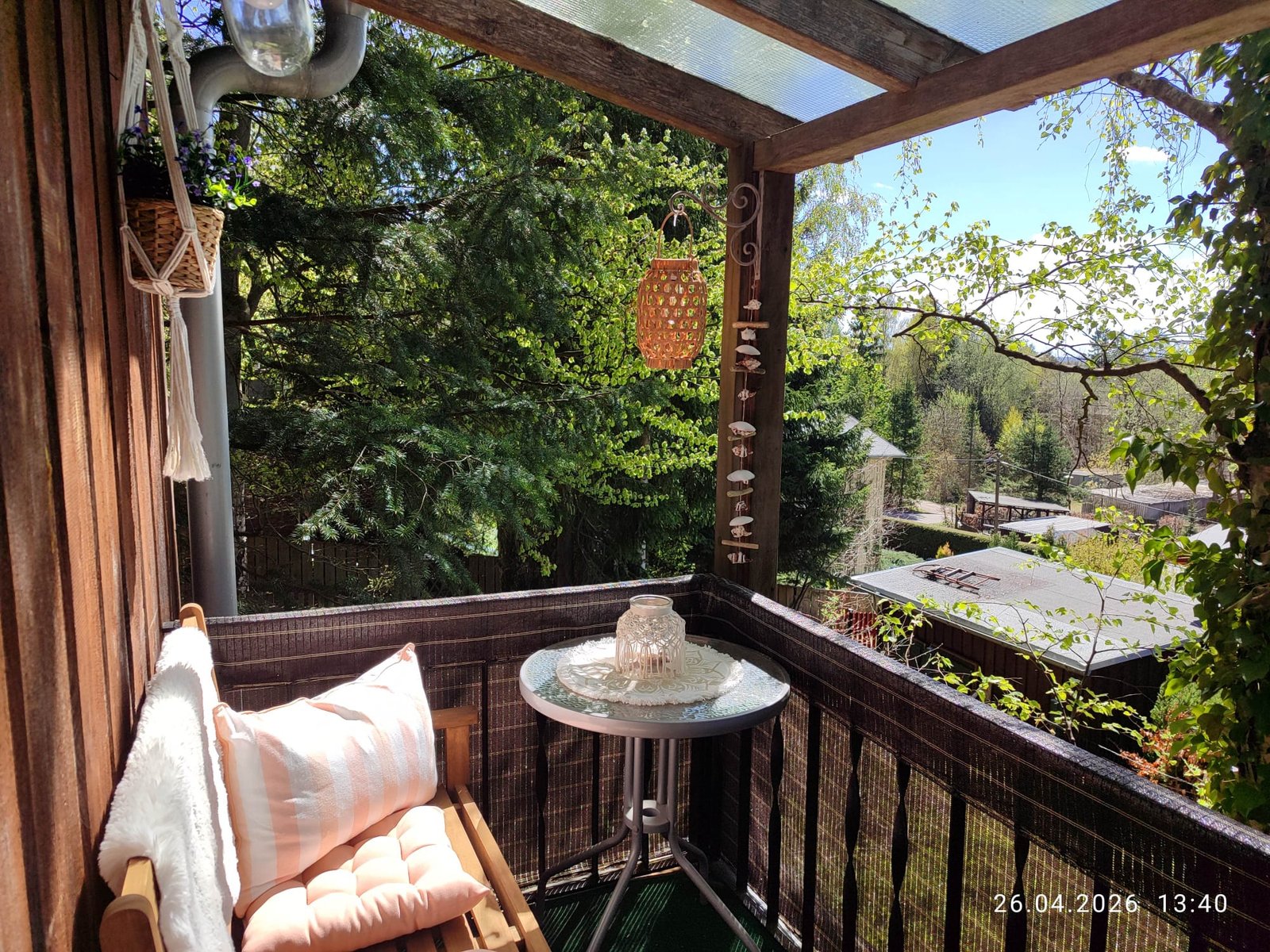 Balkon mit Waldblick